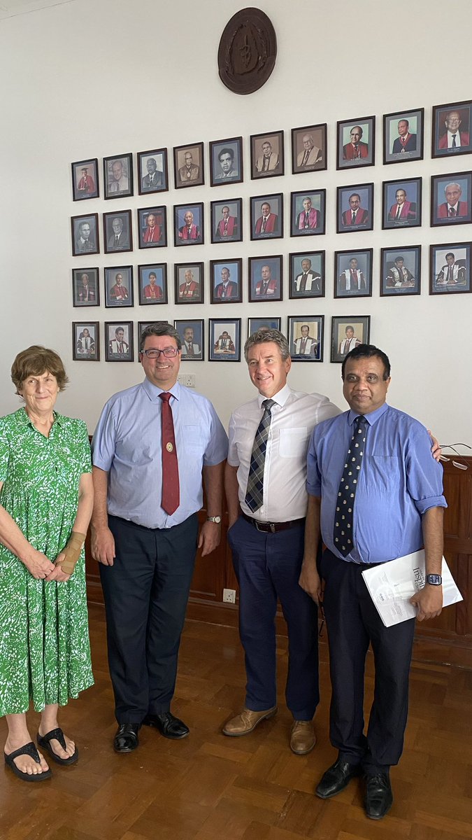 profp_edinsurg's tweet photo. Wonderful #SLSC22 meeting with our fabulous hosts @CSSL_AAS and many colleagues and friends from across the globe #ASI @rcpsglasgow @RCSEd @PRCSEd https://t.co/H1onW3dlLE