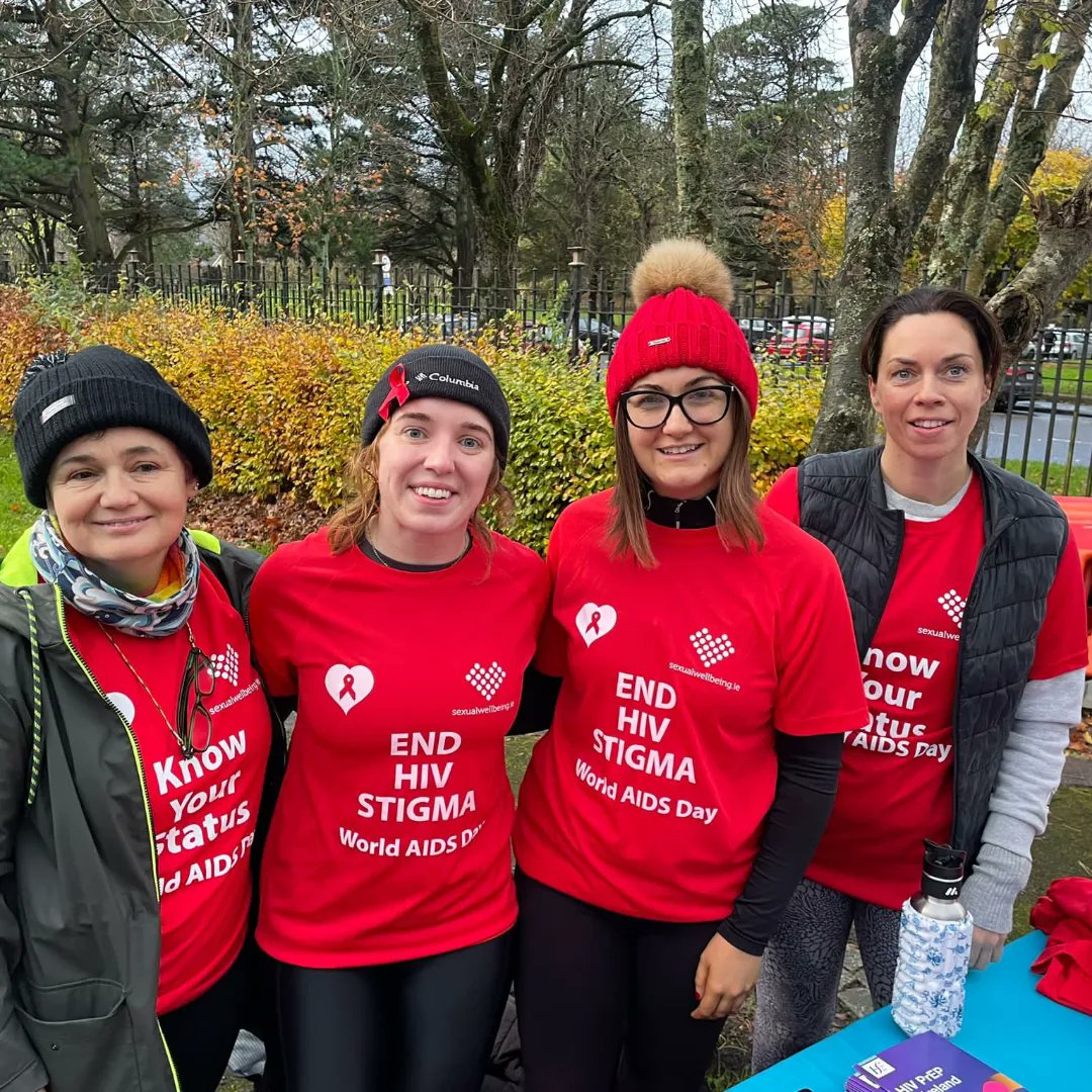 DASHMobileUnit's tweet photo. We had a fabulous morning at the World AIDS Day Park Run in Tralee Town Park 🚩🏃♀️🏃
Thank you for having us and DASH down to Tralee and well done to everyone that took part.
#WADrunireland #WorldAIDSDay #endhivstigma #knowyourstatus #UequalsU #ParkRun #Tralee https://t.co/6OeGS8GWjt