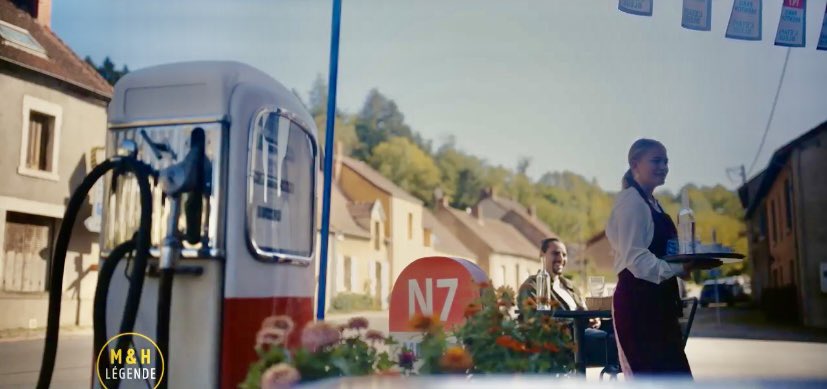 ElgaMarzou's tweet photo. Prendre la #Nationale7 c’est prendre le temps, et le remonter.
C’est aussi goûter au plaisir des relais, routiers comme étoilés.

📍Les toqués de la Nationale 7
Dimanche à 15h sur @France2tv @marie_farkas @marielorg https://t.co/MeZ3GTgTIH