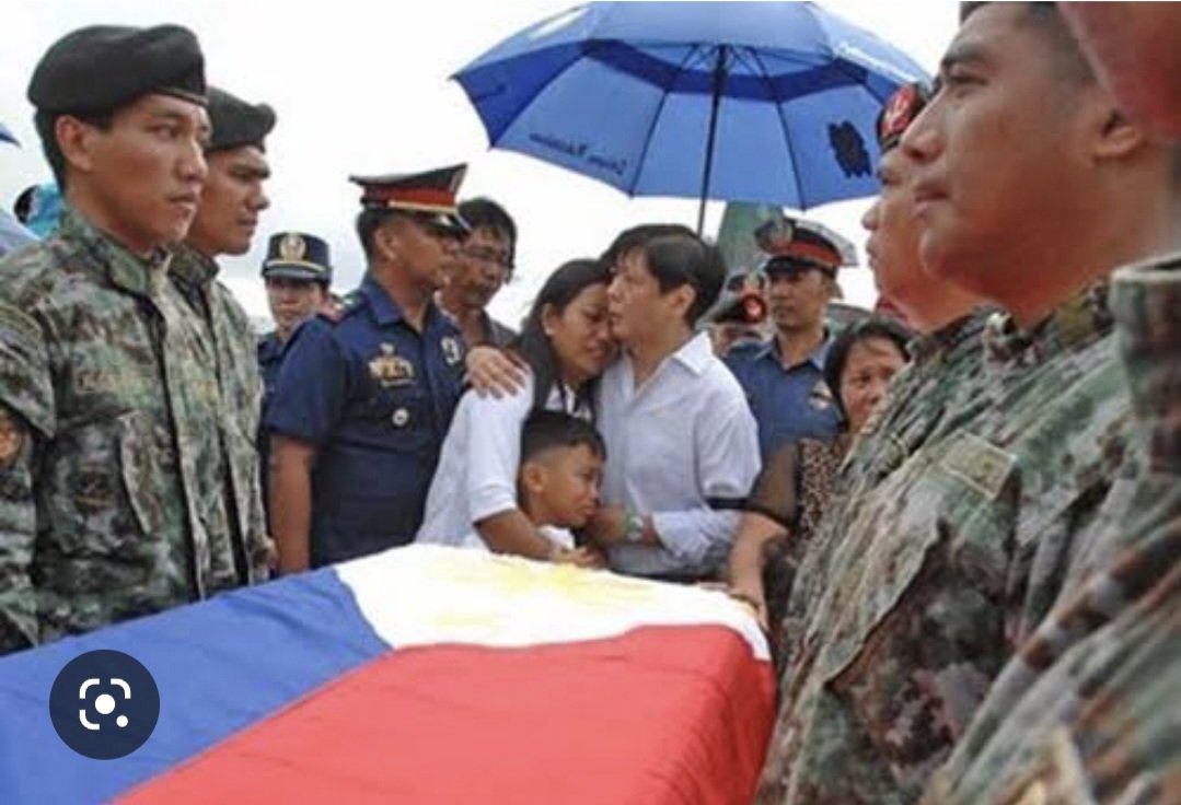 AntonioDencio's tweet photo. 29 Jan 2015. The Philippine President opted not to witness the arrival of most of the SAF 44 victims at NAIA. He instead graced an activity of Mitsubishi Car Plant in Sta. Rosa, Laguna. Sen. BBM, a trained military man, was there to show his sympathy to the cops' families. https://t.co/3glqkl7o7p