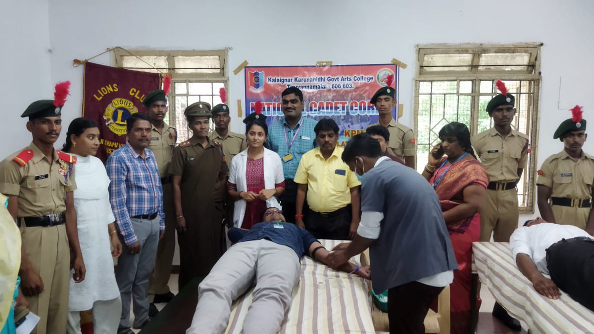 NccTvmalai's tweet photo. Kalaignar Karunanidhi Govt Arts College Tiruvannamalai NCC cadets celebrated NCC Day by donating Blood in association with NSS,  YRC and NYKS on  10.11.2022 https://t.co/iUAbwF6IZg