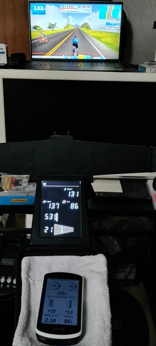 PStephane13000's tweet photo. Parfaite association des pédales #garminvector et le home trainer #tacxneobike pour travailler, vérifier également la répartition de la puissance sur chaque #pédale ainsi que la #puissance dans chaque jambe, et sur @GoZwift #rideon https://t.co/IzdA5m526o