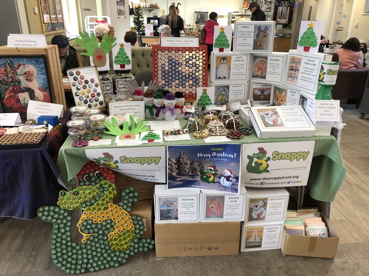 ThatFoilLady's tweet photo. All set up and ready to go at @JRHT_FolkHall😊👍
Hoping to raise lots of money for @SNAPPYYork from my recycled crafts. 
You can’t miss me I’m right next to the door between @ChaffinchTweet and Helping Haxby Hedgehogs. Hope to see you soon.
#FunWithRecycling #MetalRecyclesForever https://t.co/cSyaRf8DbS