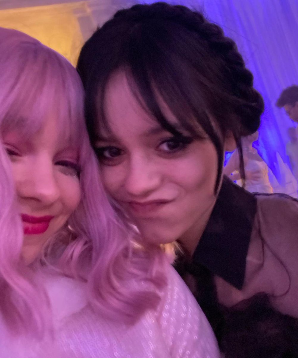 sapphicslike's tweet photo. https://t.co/OWySBDdVti