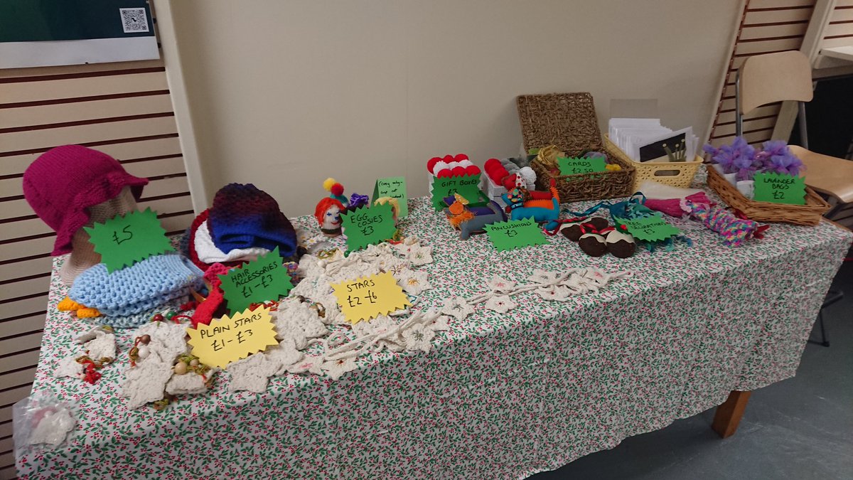 #Croydon lots of #handmade #Xmas goodies at the #TextileRepairCafe. Open to 13.30 today. Opp M&amp;S