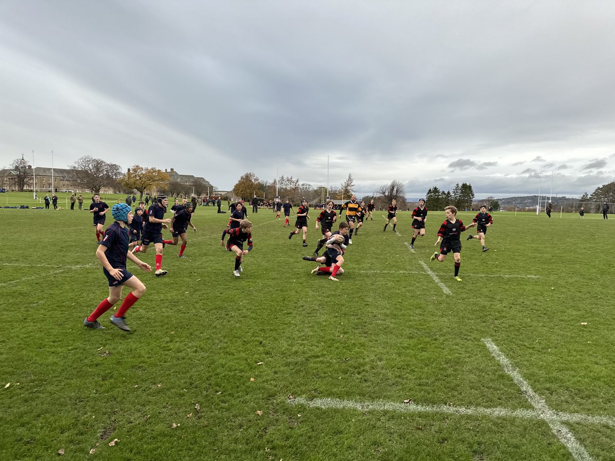 Brilliant matches with Merchiston Castle this morning. A loss at S1 and S3 levels but a win at S2. S1 had the bonus of a win too v touring Giggleswick School, Yorkshire. 🏉