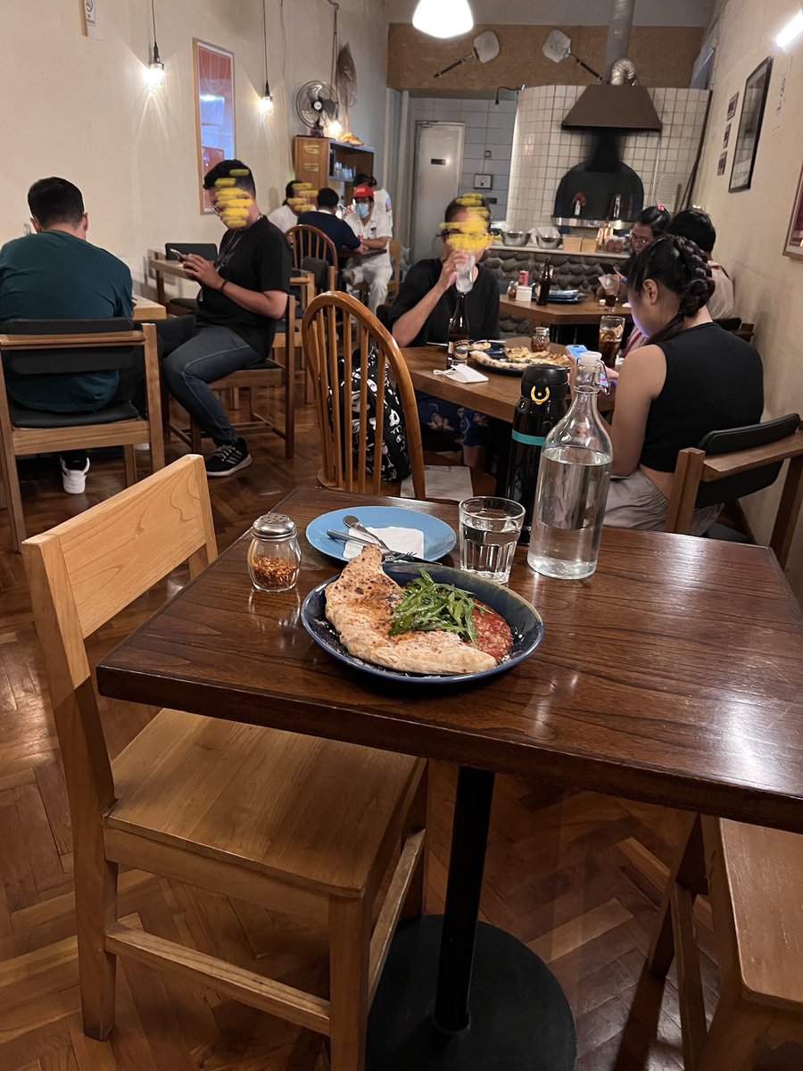 A date with my self 🥰🍕 #bertemandengandirisendiri