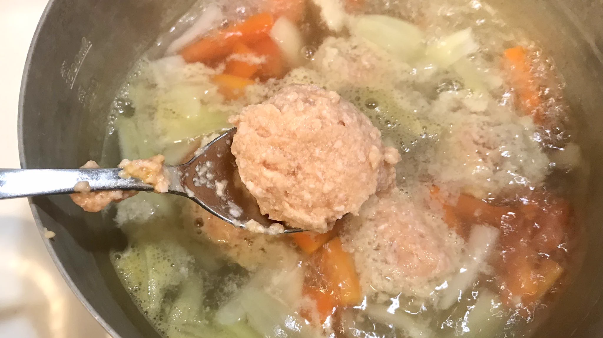 早速作ってみたくなっちゃうくらい美味しそう！作り方も簡単な「つみれ汁」のレシピ！