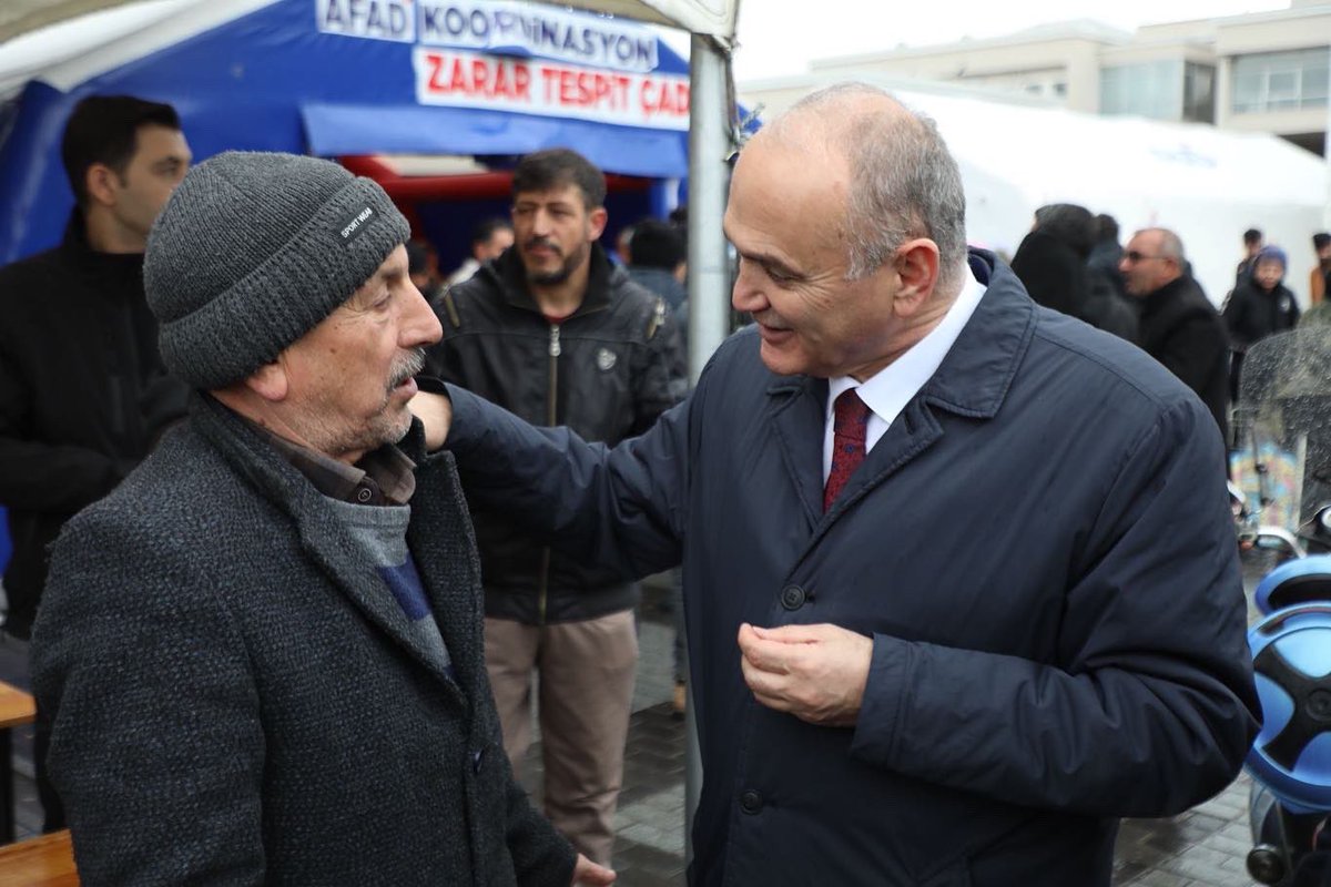Dr_Faruk_Ozlu's tweet photo. Asla yalnız değilsiniz. Düzce’mizi ve sizleri çok seviyoruz. https://t.co/ET4pjqpAat