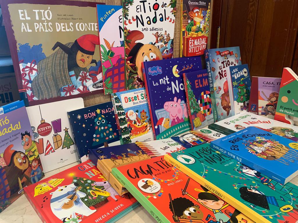 TinterEl's tweet photo. Falta menys d’un mes per les festes i els contes de Nadal ja han envaït el Tinter. Veniu a veure la selecció que us hem preparat! #nadal #contes #tió #tio #reis #reisdorient #tronca #lapobladesegur #pallars #pallarsjussà #pallarsjussa #poblaactiva #altpirineuiaran https://t.co/rK0PWoLZ6K