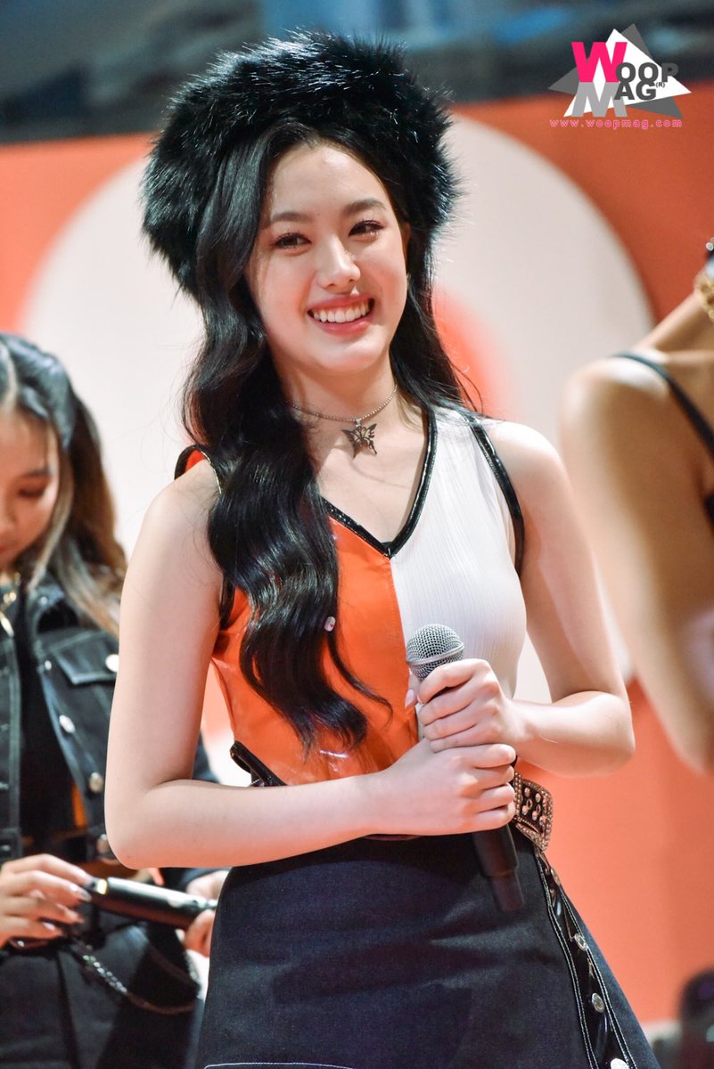 woopmag's tweet photo. #Aheye4EVE และเพื่อนๆ #4EVE ในงานเปิดตัวผลิตภัณฑ์ ‘4U2 For You Too Blush On’ Event สุดยิ่งใหญ่ของ 4U2

#4U2x4EVEevent #4U2event 
#4U2x4EVE 
#EveandBoyx4U2 #eb4u2 https://t.co/8ZG31Nz4qj