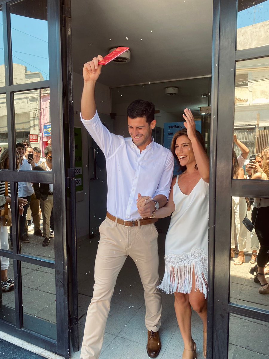 aguilarvalen's tweet photo. Cuando te casas con el amor de tu vida y estás muy feliz ❤️
Siguiente parada #26N https://t.co/WV0cHS4g9X
