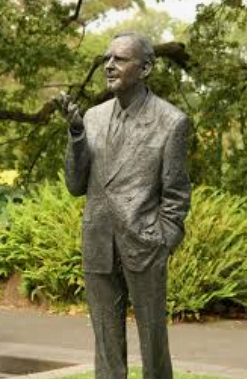 Alex Sinnott tweet media