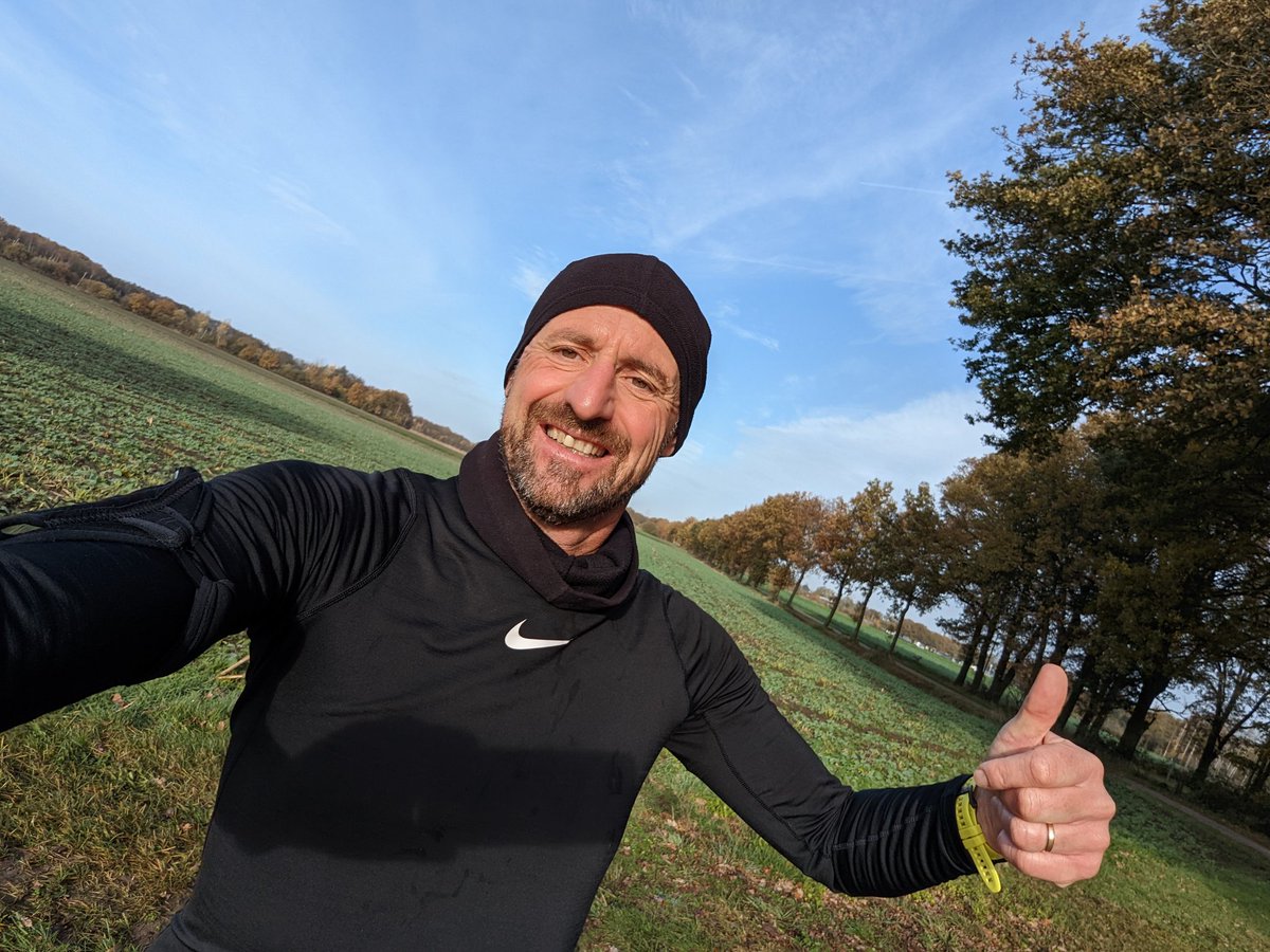 PeterPrincen's tweet photo. Heerlijk, 12 km in the pocket! #runningfriends #loopmaatjes https://t.co/0G6e83swwo