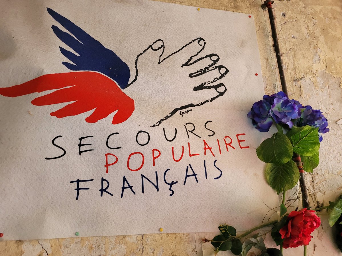 MadelinAntoine's tweet photo. 📢 En direct de la braderie à prix cassés du @Secourspop94 de #Fresnes: supers jouets, peluches (cette fraise achetée à ma fille pour...1€ !) et jeux de société, beaux vêtements et notamment des neufs donnés par @KiabiFrance ! 🙏
🤝 RdV jusque 18h au 22 Rue Ténine à Fresnes... https://t.co/16TcesUPOp