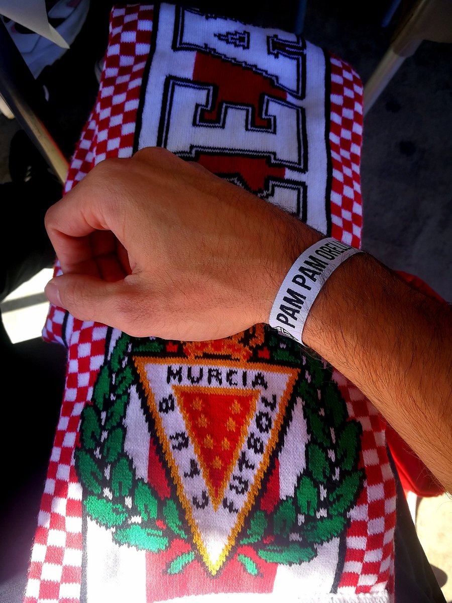 pepelu163's tweet photo. Hoy es un gran día de hermandad. Disfrutemos de ello. @FrenteOrellut87 @cdcastellon @RealMurcia_ https://t.co/flMtJYjqIi