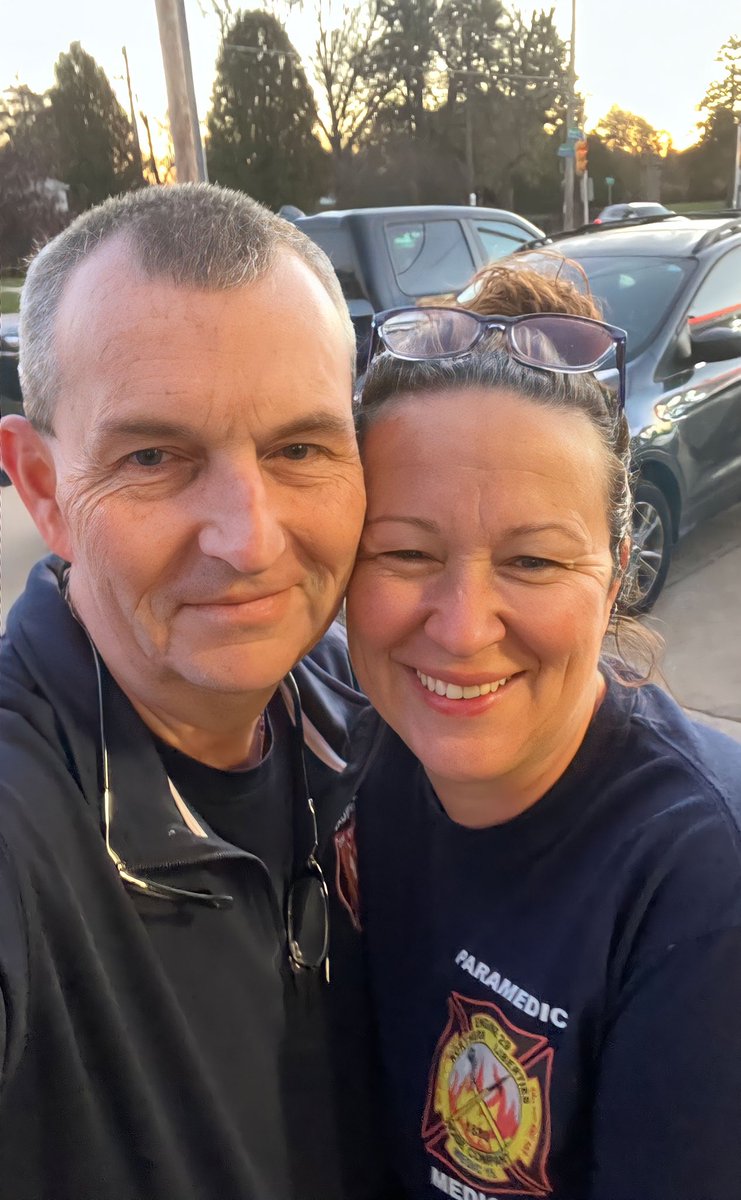 RayClothier56's tweet photo. Seeing this wonderful lady at change of shift this morning has made my day. #PFDstrong #PhillyFire #FireAndEMS #Philly https://t.co/v4CIBHSN0x