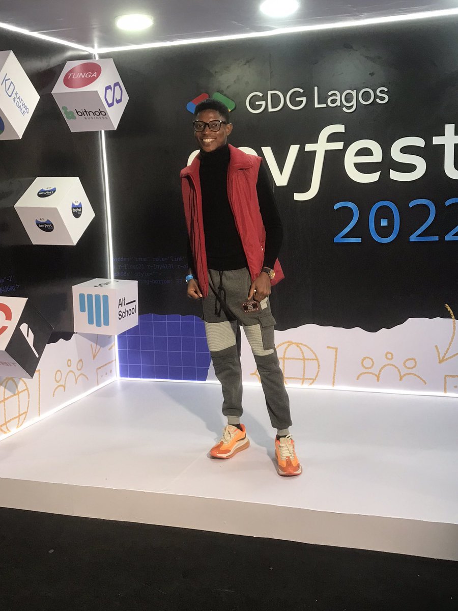 iamCyril_edtech's tweet image. I bet you don’t know we are having an amazing chitchat and fireside sessions right here @gdglagos 

#devfest2020 #devfestlagos