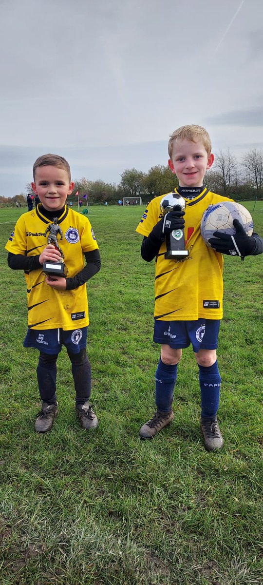 Penlakeceltics's tweet photo. Brilliant again today boys. MoM awards for Kian amd George #upthelake #grassrootsfootball β½οΈπ΄π΅ https://t.co/TMYSTYqge5
