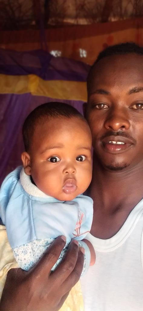 HaredOkash's tweet photo. Hello everybody mi &amp; my son https://t.co/dpjYY4gyuM