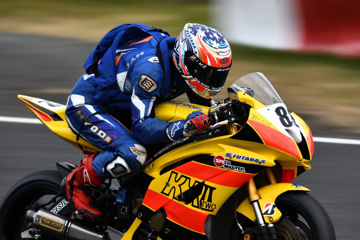 Suchiru093's tweet photo. 鈴鹿サンデーロードレース2022
NGK杯 ST600R
中野涼真選手!
@28rym82
#鈴鹿サンデーロードレース #NGK杯 #ST600R #中野涼真 #鈴鹿サーキット https://t.co/1NmdRy1EVo