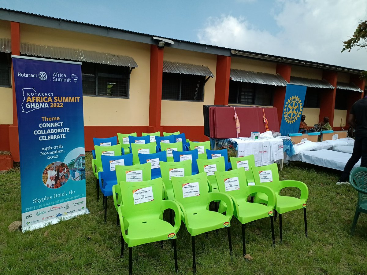 WinnieOboo's tweet photo. The Victorians🇺🇬 join African rotaractors at RAS Ghana 2022 through a theme of Connect-Collaborate-Celebrate at Amedzofe Community health centre having rehabilitated the centre as well as handover of much needed equipment. Service beyond borders. #RAS22 #rotaractafricasummit2022 https://t.co/cAKcnL7EKE