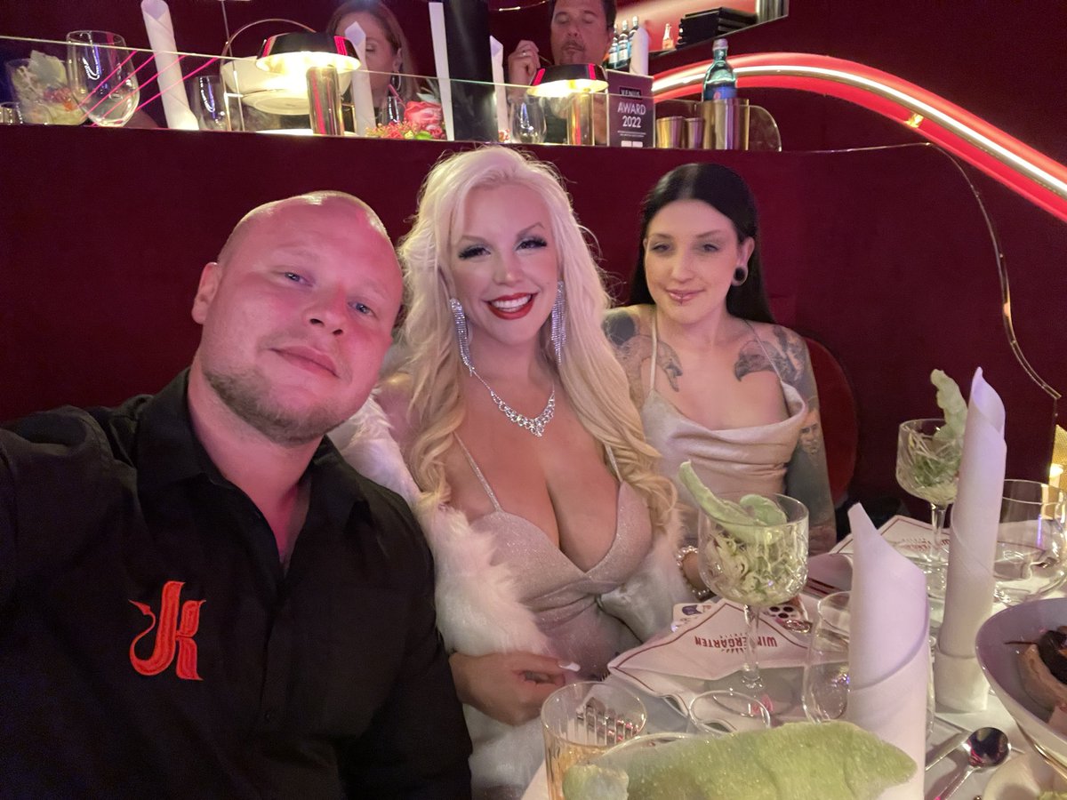 BLONDIE FESSER on Twitter "RT PanDemonium_69 Little memory from big