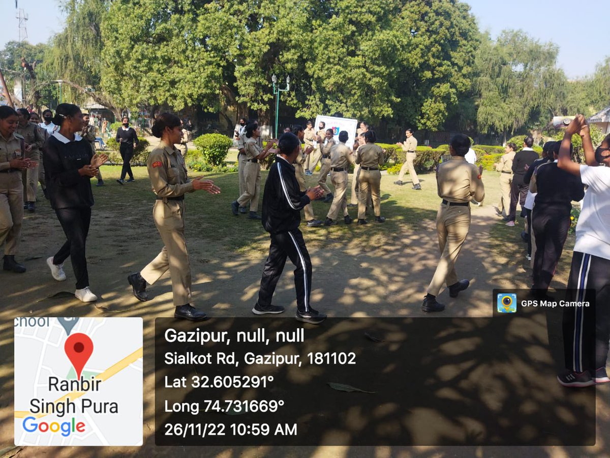 GDC_RS_Pura_NCC's tweet photo. 2J&amp;K Girls Bn.NCC GDC RS Pura organized a'Nukkad Natak'in college and Gandhi Park RS Pura as part of'Puneet Sagar Abhiyaan' under the patronage of principal Prof.Sunil Uppal and supervision of ANO Lt.Shaveta Chowdhary.
@DteJKL 
@HQ_DG_NCC 
@prodefencejammu 
@suniluppal16 
@adgpi https://t.co/kfsZF1VrTH