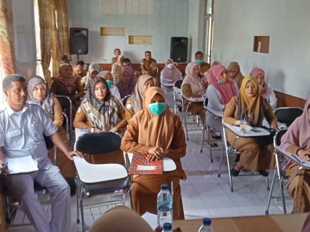 pie_npie's tweet photo. Giat selasa, 08 November 2022

Memberikan peyuluhan mengenai perkoperasian dan syarat-syarat pembentukan koperasi pada kelompok pra koperasi Rumah Sakit Abdullah Syafii Beureunuen

@PENYULUH_COOP
@kemenkopukm 

#ppklkemenkopukmri
#penyuluhkoperasi
#ppklaceh 
#ppklpidie 
#depcoop https://t.co/7xw4cfvS1H