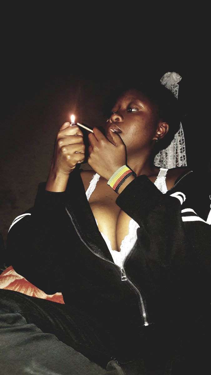 __HerHIGHness's tweet image. Saturday 😍🍁