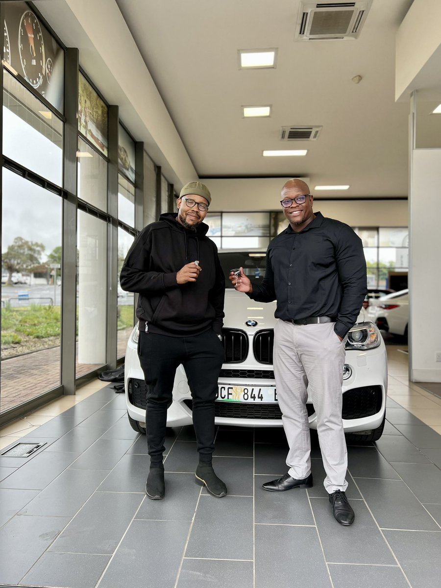 ACNkatu's tweet photo. JOY DELIVERED!! β
β
β
πππWe donβt stop delivering JOY!! Congratulations my outie!! Welcome to BMW Joy - #DealsByAnda #letsDoTheDeal @BMW_SA https://t.co/0xaQSOA0ir