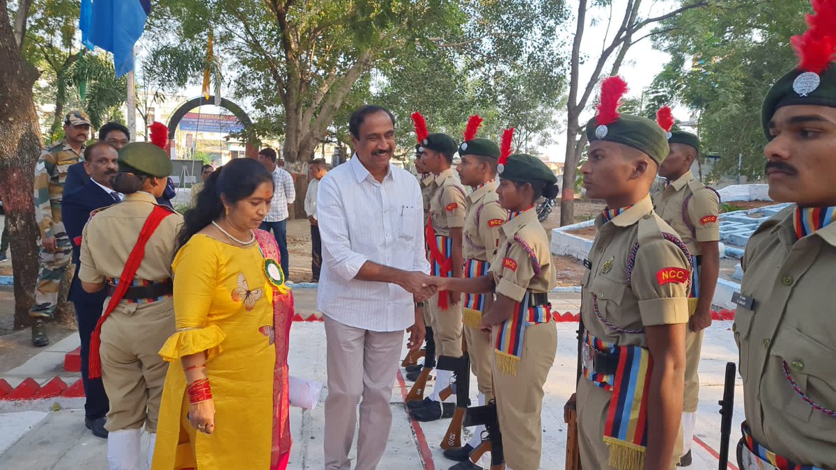 DrSanjayJagtial's tweet photo. జగిత్యాల జిల్లా కేంద్రంలో SKNR డిగ్రీ కళాశాలలో 9తెలంగాణ BN NCC కరీంనగర్ వార్షిక ట్రైనింగ్ క్యాంప్ 2 ను ప్రారంబించడం జరిగింది.
@KTRTRS @RaoKavitha @Koppulaeshwar1 @SabithaindraTRS @trsharish https://t.co/QZuB8hNlPu