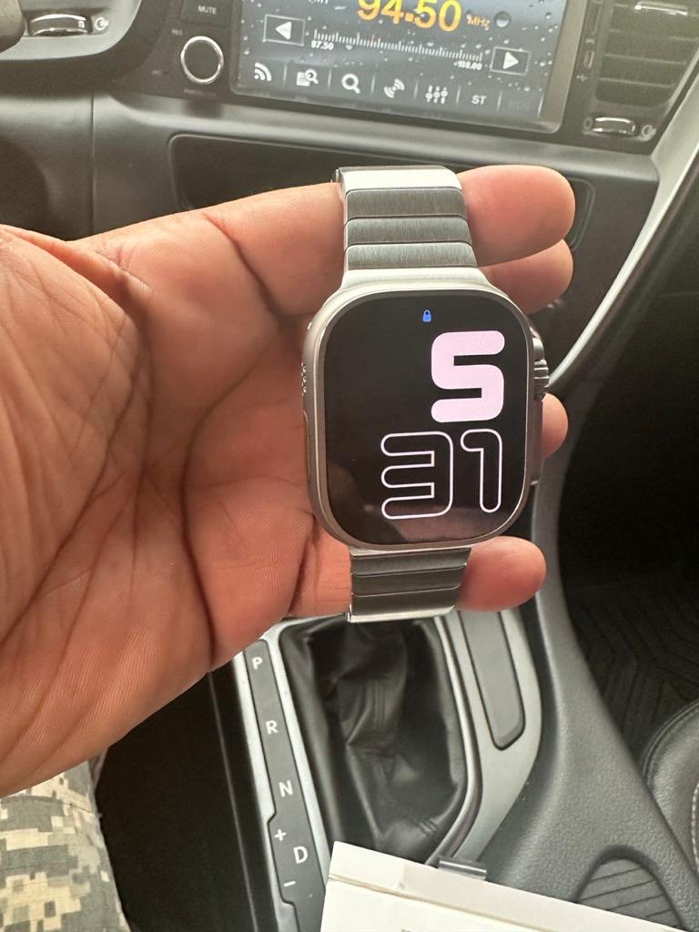 BlackDroide809's tweet photo. #TeamUltra ⌚️ https://t.co/cXkFyNWfxj
