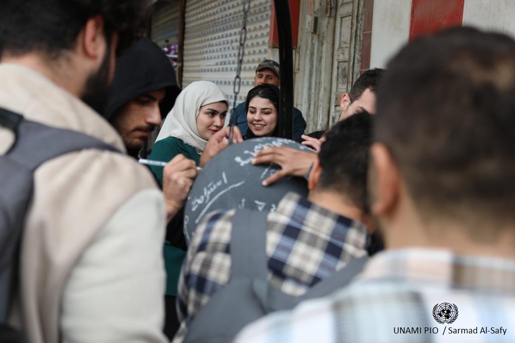 UNIraq's tweet photo. “Baghdad Walk” by @tarkib_baghdad – Emerging and young Iraqi conceptual artists convey lived experiences and perceptions of #humanrights through a powerful mobile #IraqiArts exhibition on #AlRasheed street on 25 November 👉https://t.co/TH3dKIhzUb https://t.co/Wnmf3KGrnW