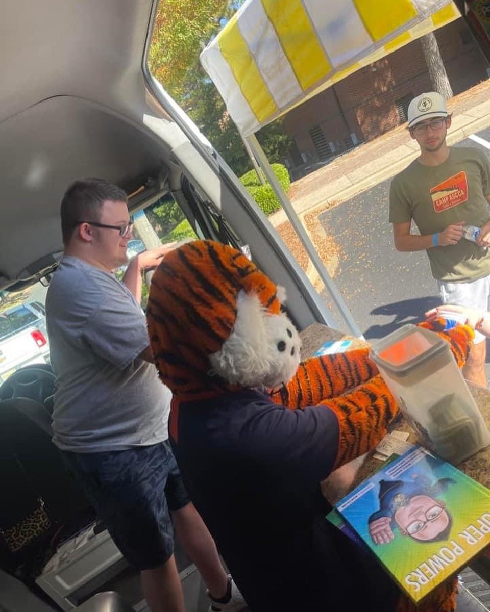 extraicecream1's tweet photo. Big Al and Aubie love A Little Something Extra Ice Cream! We guarantee you will too! Come see us on the quad today!!! #IronBowl #SoExtra https://t.co/UwQ62gysI3