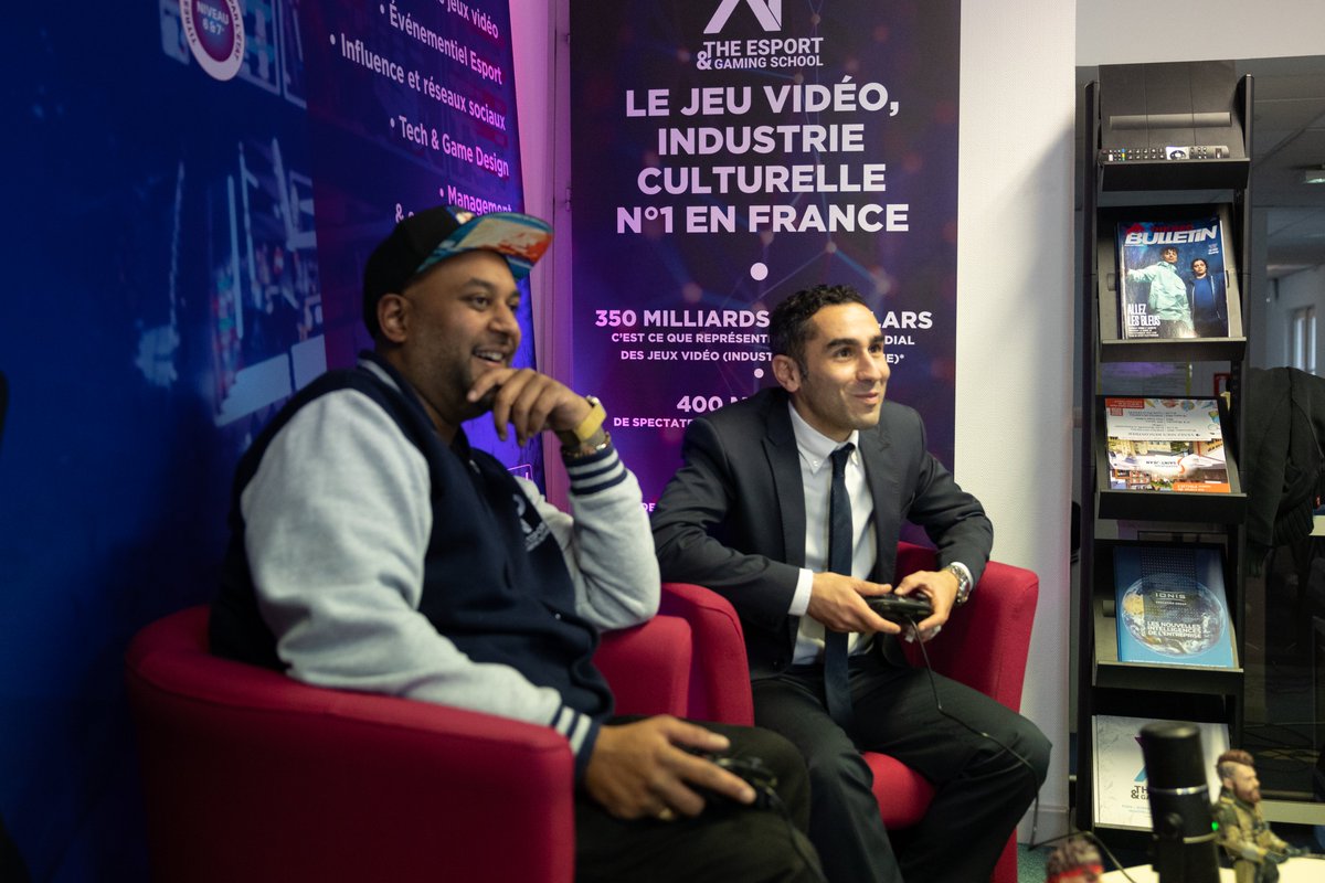 OwlInbde's tweet photo. Une interview tout en s'affrontant, veuillez accueillir nos deux invités de cette après-midi, j'ai nommé @nishan_s & Nicoletti ! 🔥⚔️🔥
#SIDACTIONXP https://t.co/xAJ6TRIE02