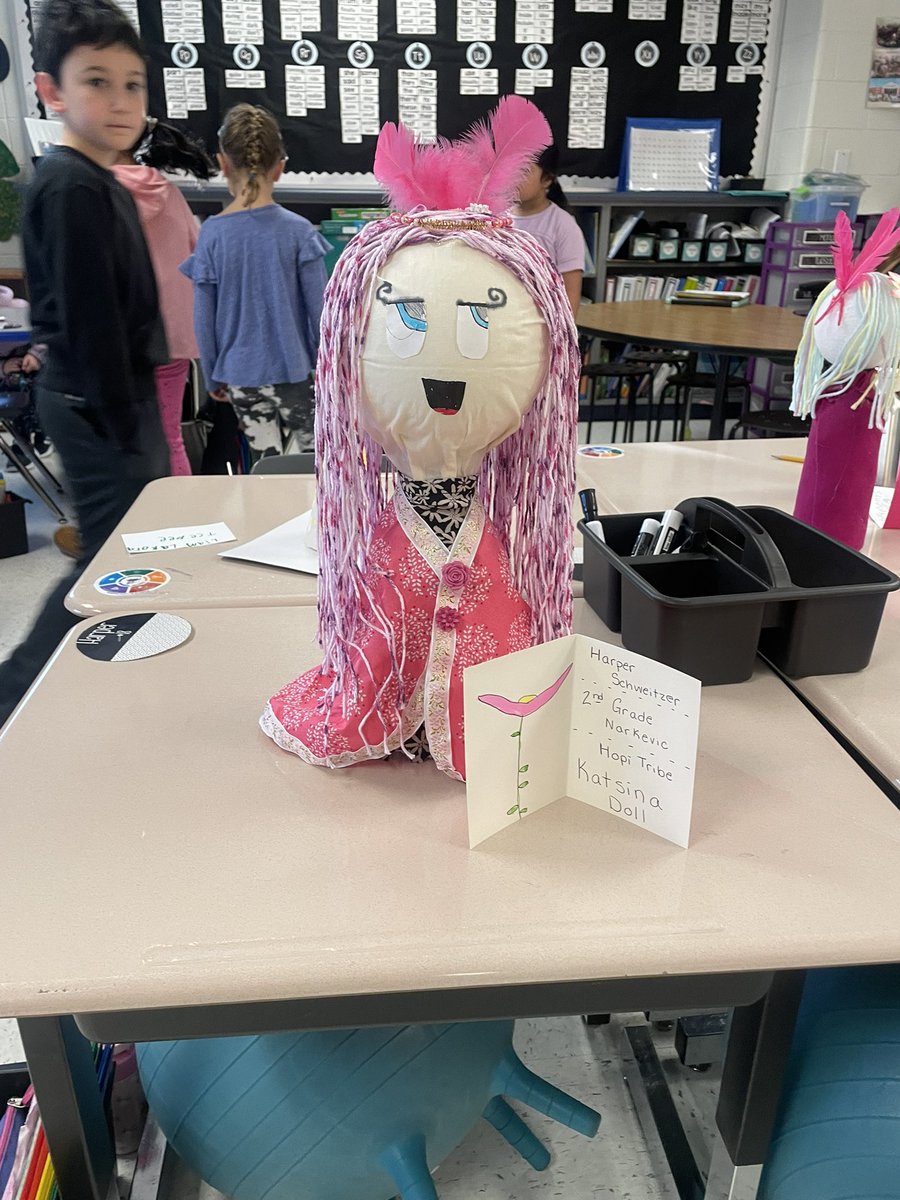 MsNarkevic's tweet photo. So impressed with all of the amazing Native American artifacts these Ss made to better understand these important cultures! @RLCPrincipal https://t.co/KBx5wY6pZP