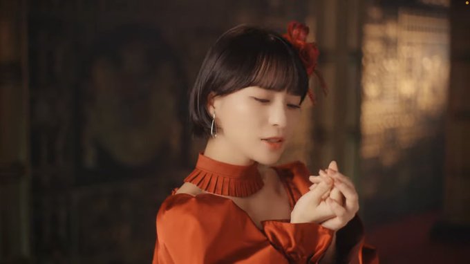 当たり前だよねって話だけど「助けてほしいの」「助けてあげるわ」の表情良い、特に萌子さんがアメリカで培った眉の動きが顕著に出ていてとても良い 