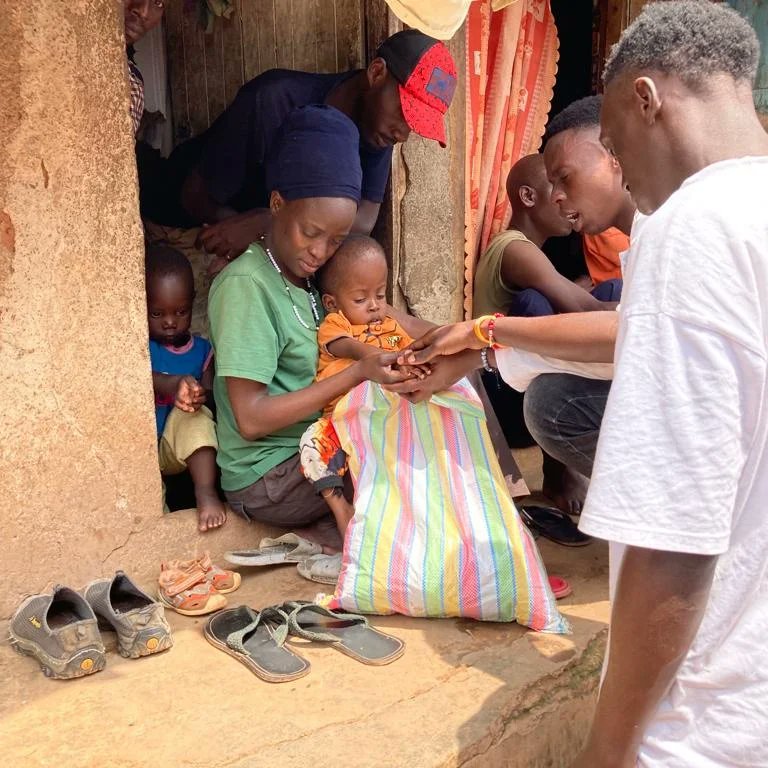 thecollectiveug's tweet photo. In all things I have shown you that by working hard in this way we must help the weak and remember the words of the Lord Jesus, how he himself said, ‘It is more blessed to give than to receive.’”

-Acts 20 : 35
#MyKiloOfKindness
#thecollectiveug https://t.co/OQGNTYAXTI