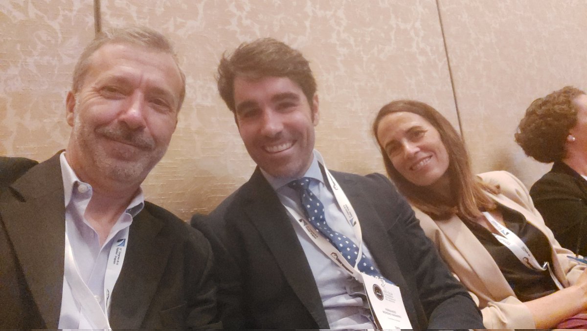 javloma's tweet photo. Este congreso del asfalto lo he compartido con muchos amigos y compañeros  @miguelcasof @jjpotti en el @CilaXxi https://t.co/CTbRlmRgLv