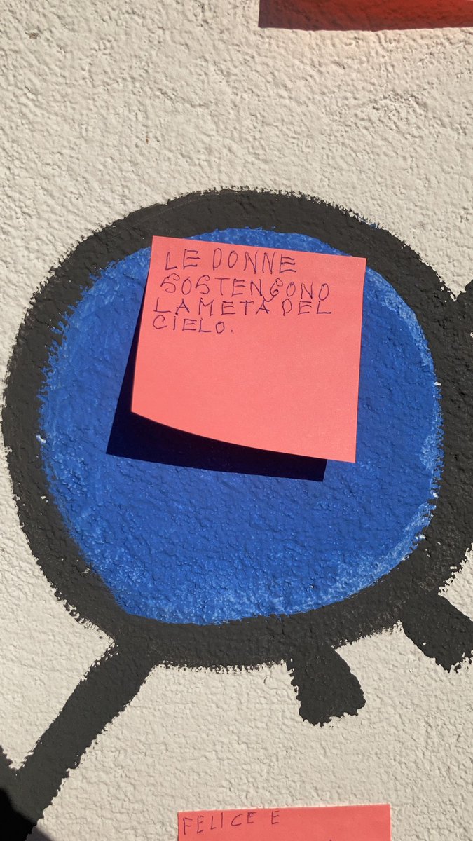 amarchitettura's tweet image. La sindaca di #Settimo #Piastra illustra le realizzazioni di un parco per i bambini
Questi sono “i pensieri gentili” che vengono lasciati nel parco e gli avventori possono portarseli via