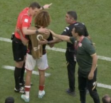 Hannibal Mejbri almost sparked a mass brawl despite being on the bench 😂