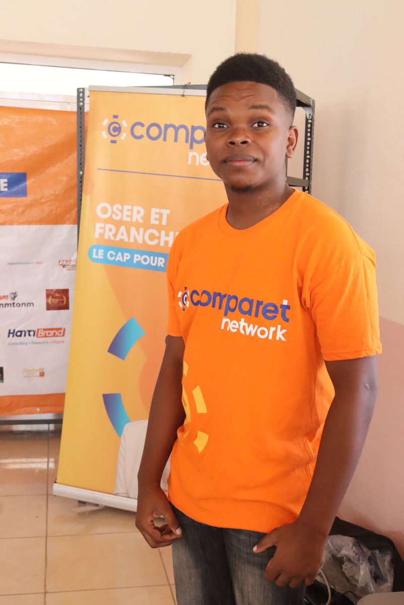 Comparetnetwork's tweet photo. Dans une ambiance très animée, le staff de COMPARET,a accueilli, le vendredi 25 novembre 2022 Mr Romuald Zamy à la bibliothèque Municipale de Jérémie Il y a eu 3heures d’échanges fructueux entre l’intervenant et les participants sur l’entrepreneuriat et le développement personnel https://t.co/AmknuF6Bu8