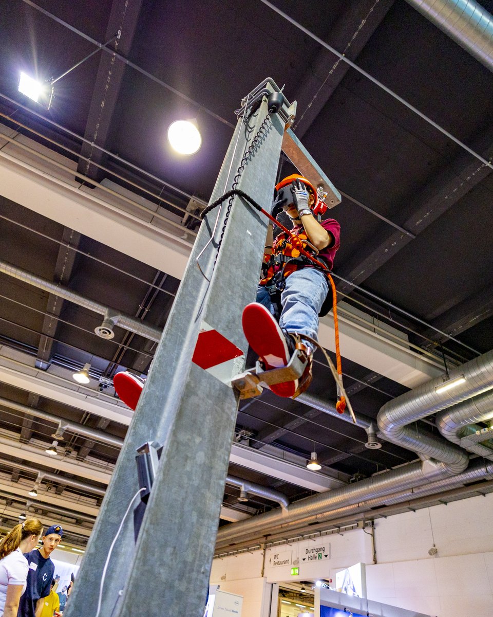 Berufsmesse Zürich tweet media