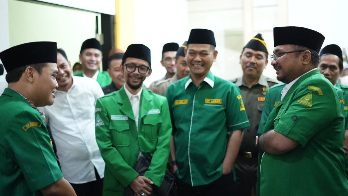 Official_Ansor's tweet photo. Pembukaan Konbes XXVI GP Ansor yang bertema "Menata Organisasi, Memperkuat Konsolidasi Konsolidasi" yang dibuka oleh Ketum PP GP Ansor Gus Yaqut hari ini di Asrama Haji Bekasi - Jawa Barat lancar dan sejuk.

Berikut ini momen istimewa Pembukaan Konbes XXVI GP Ansor https://t.co/hQTork8XqR