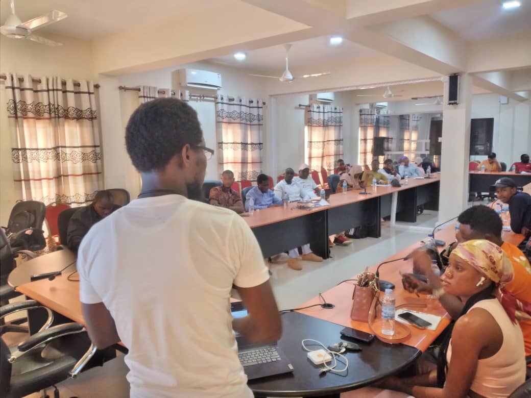 US_EPAN's tweet photo. As we brace for #Day2 of the training with the media and CSOs, we're focused on Understanding Electoral Processes and, Ethical Reporting during elections. Essa Njie, lecturer at the UTG and Isatou Keita, VP of the GPU are our lead resource persons for this sessions respectively. https://t.co/DtcUVRCzn1