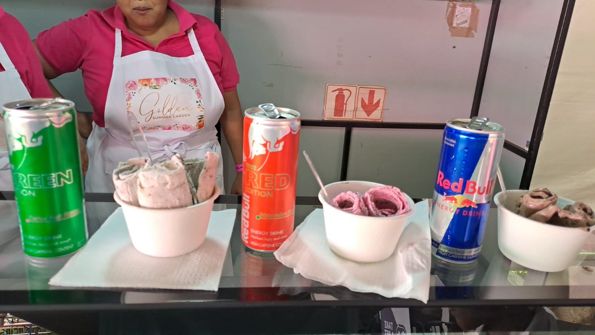 _Sabzeroo_'s tweet photo. @redbull @RedBullZA @redbullgaming @_Sabzeroo_ Doing the best. Watermelon a d Strawberry flavour were meant for each other.. Let's work https://t.co/ajnKTgoSwQ