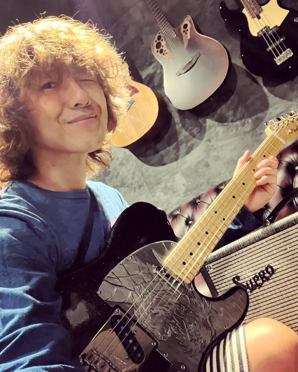 kondoaoi's tweet photo. いよいよ明日はOYATOCOライブ‼️
ギターもやるという普段と違う緊張感もありつつ、やはりLIVEが大好きなので楽しみ😎
夕方早めからスタートするイベントですが、出番は19時すぎころです。BLcafeです。気軽にお立ち寄りください😉
#oyatoco https://t.co/ieeCA08OSK