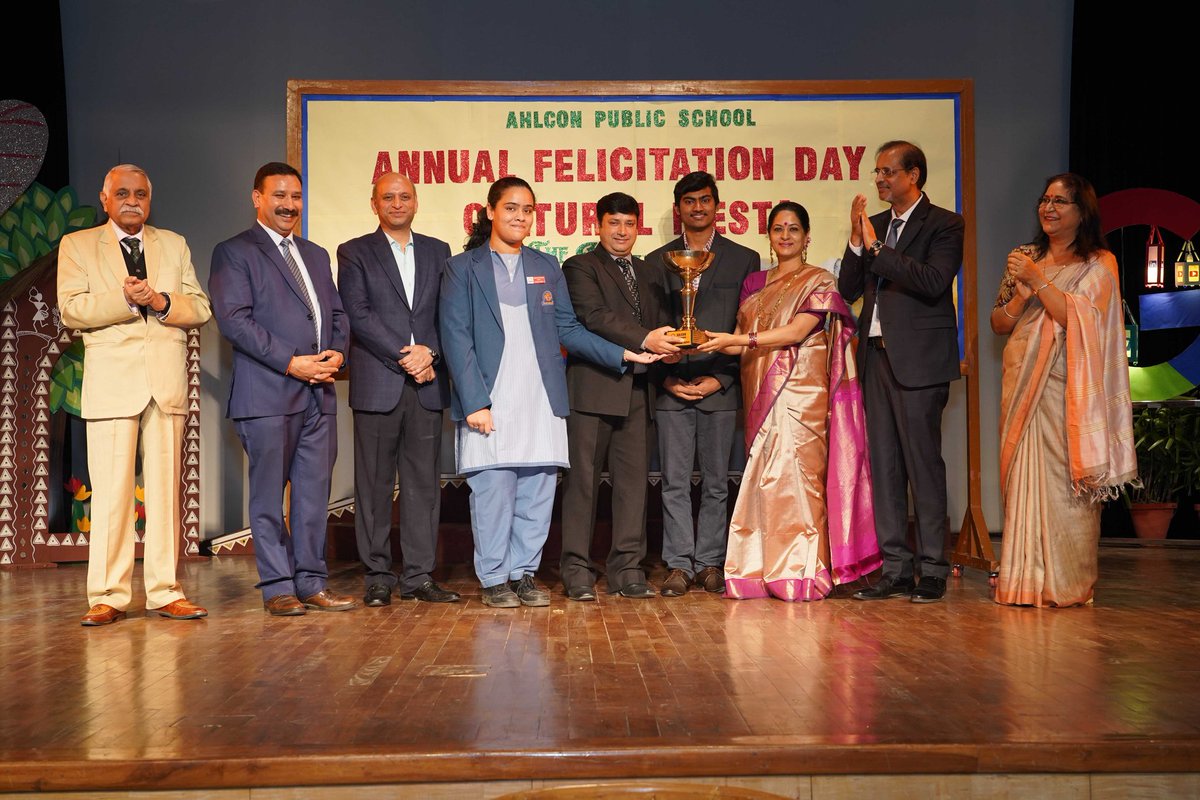 JagdishDevrani's tweet photo. As a House Master Lifting Best House in Literary Activities + Champion House Trophies was altogether a different feeling. 

@ashokkp 
@Ahlconpublic1
@sanjeevbansal06 
@MamthaSays 
@GanguliKuhu 
@seemasoniaps 
@Priyada01490001 
@KRakshithaGane1 
@DrAnukumari 
@KaliaAhuja https://t.co/6djWT64B2U