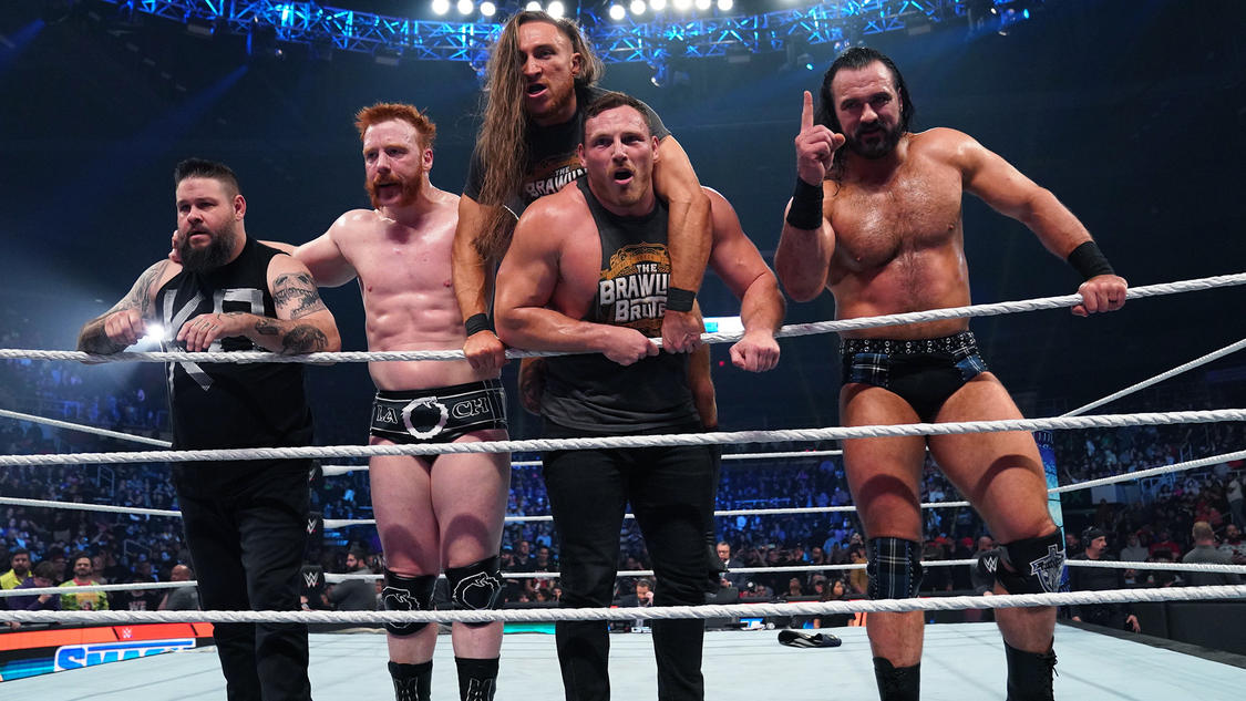 As the referee was dealing with <a href="/SamiZayn/">Sami Zayn</a>, <a href="/FightOwensFight/">Kevin</a> delivered a Stunner to Jey <a href="/WWEUsos/">The Usos</a> on #SmackDown, allowing <a href="/WWESheamus/">Sheamus</a> to hit Brogue Kick, earning the WarGames advantage for his team. #SSWWE